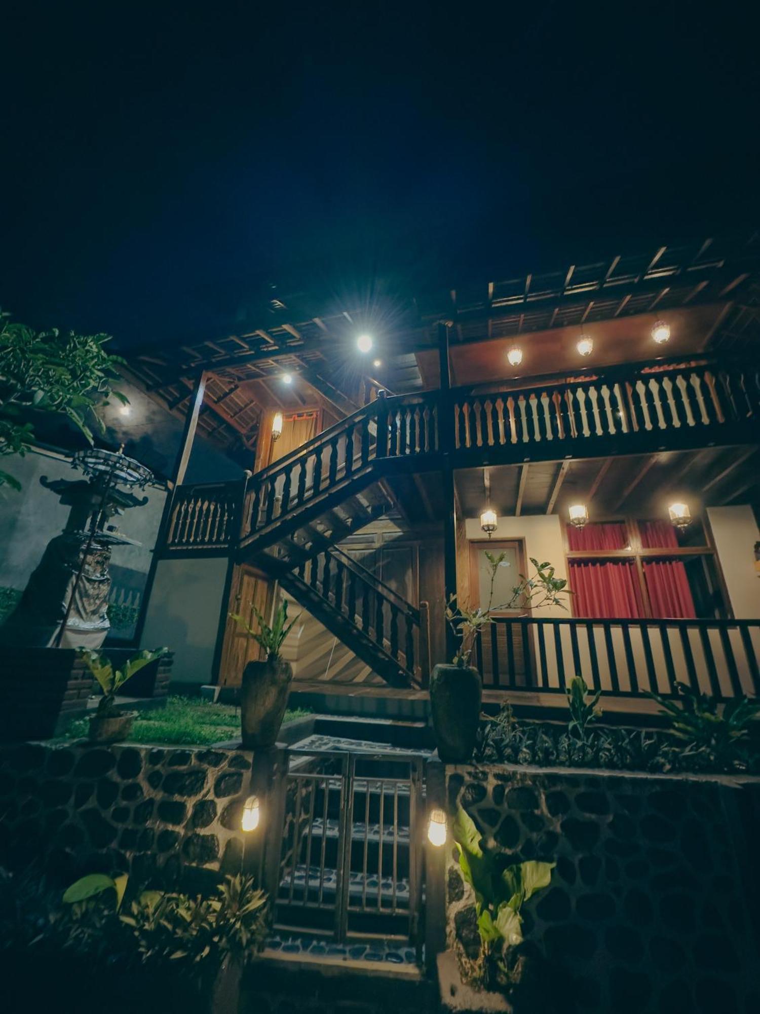 בית הארחה Munduk Tjeraki House מראה חיצוני תמונה